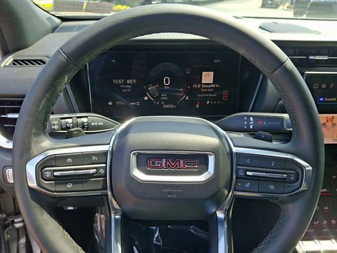 Used 2025 GMC Terrain Elevation AWD/4WD image 19