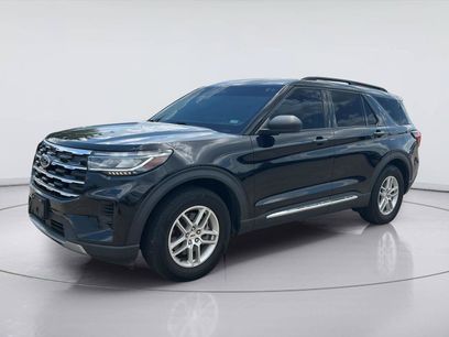 Used 2025 Ford Explorer Active