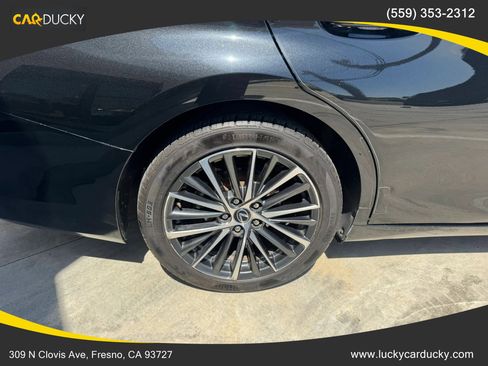 Used 2022 Lexus ES 300h w/ Premium Package FWD image 25