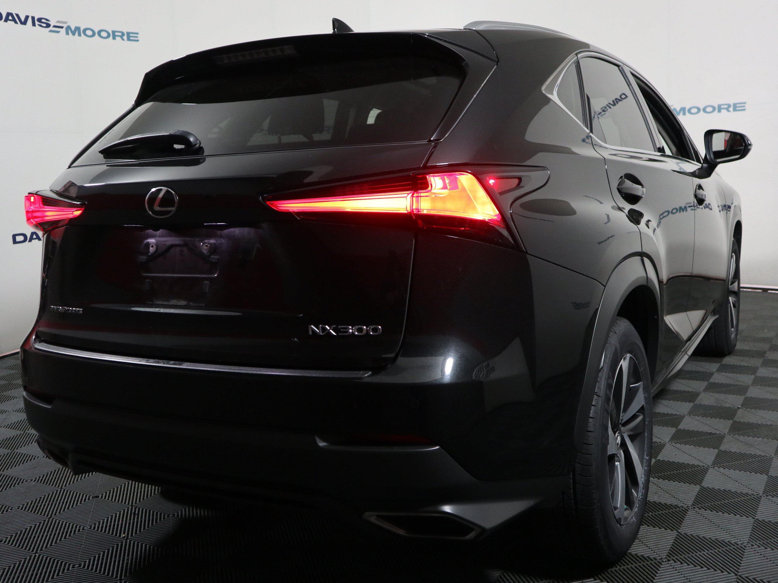Used 2018 Lexus NX 300 FWD w/ Premium Package image 6