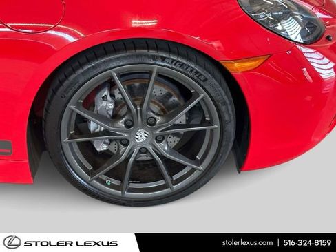 Used 2023 Porsche 718 Cayman RWD image 10