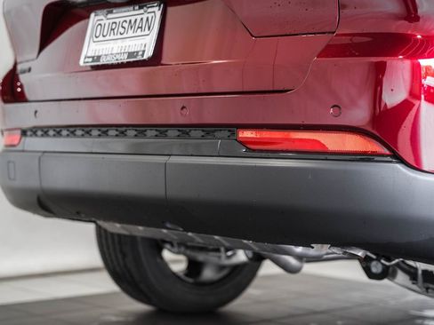 New 2025 Jeep Grand Cherokee Altitude image 8