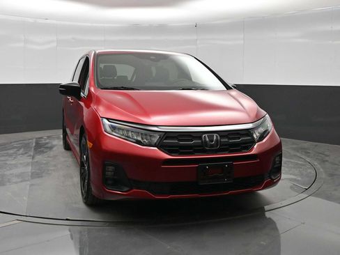Used 2025 Honda Odyssey Sport-L image 2