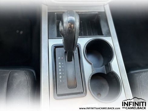 Used 2016 Ford Expedition EL XLT image 18