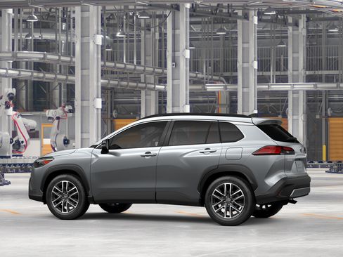 New 2026 Toyota Corolla Cross XLE w/ Convenience Package FWD image 5