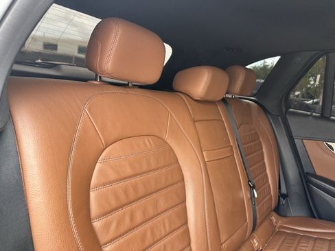 Used 2019 Mercedes-Benz GLC 300 image 26