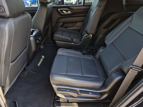 Used 2023 Chevrolet Tahoe Z71 w/ Luxury Package AWD/4WD image 31