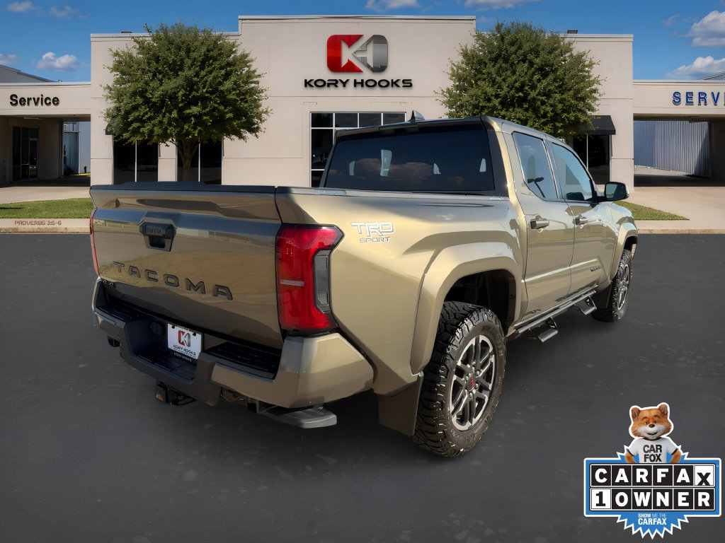 Used 2024 Toyota Tacoma TRD Sport AWD/4WD image 17