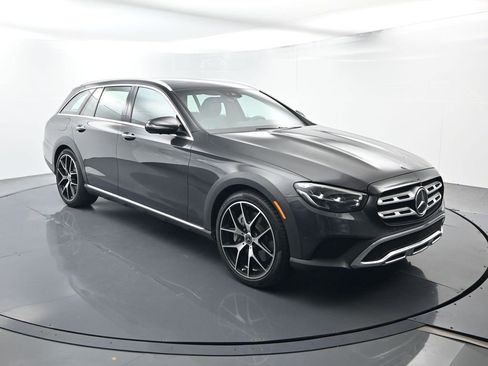 Used 2023 Mercedes-Benz E 450 4MATIC All-Terrain Wagon image 17