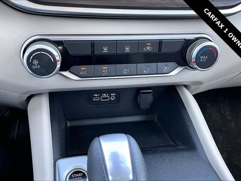 Used 2025 Nissan Altima 2.5 SV image 15