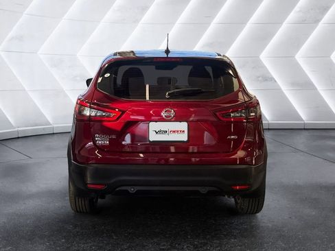 Used 2022 Nissan Rogue Sport S image 5