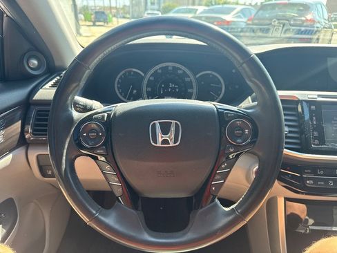 Used 2017 Honda Accord EX-L image 13