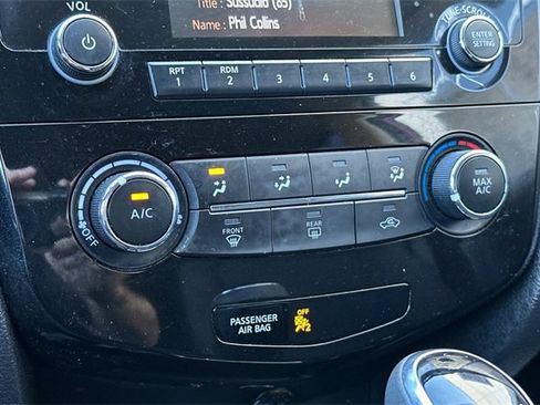 Used 2017 Nissan Rogue Sport S w/ S Appearance Package image 22