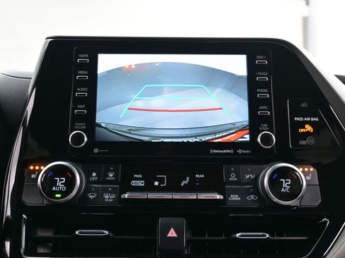 Used 2022 Toyota Highlander XLE image 20