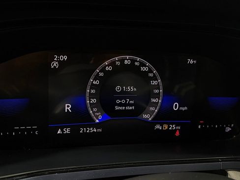 Used 2024 Volkswagen Taos SE FWD image 15