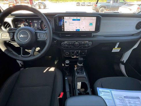 New 2025 Jeep Gladiator Sport image 6