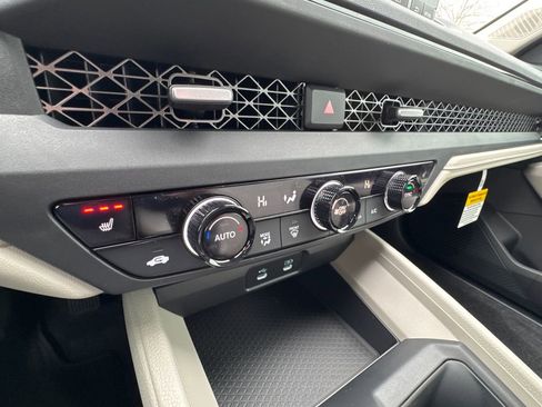 New 2025 Honda Accord SE image 26