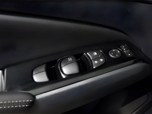 Used 2025 Nissan Altima 2.5 SL image 25