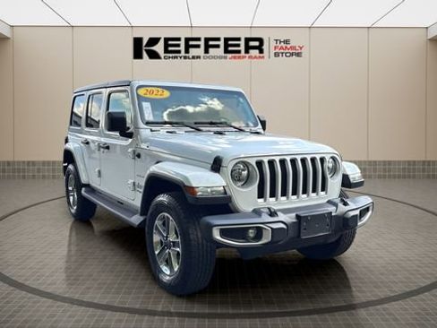 Used 2022 Jeep Wrangler Unlimited Sahara w/ Cold Weather Group image 8