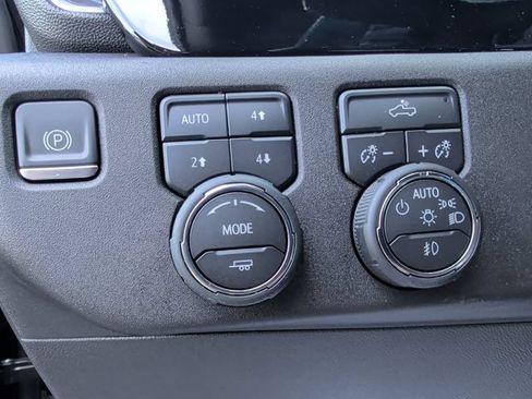 Used 2023 Chevrolet Silverado 1500 RST w/ Convenience Package II AWD/4WD image 30