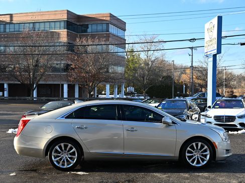 Used 2016 Cadillac XTS Luxury w/ Driver Awareness Package image 6