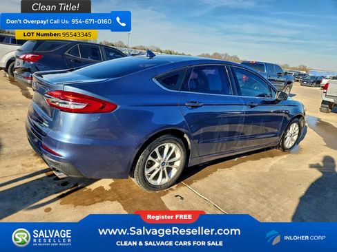 Used 2019 Ford Fusion SE FWD image 4
