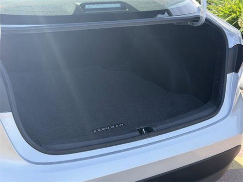 Certified 2025 Toyota Corolla LE image 21