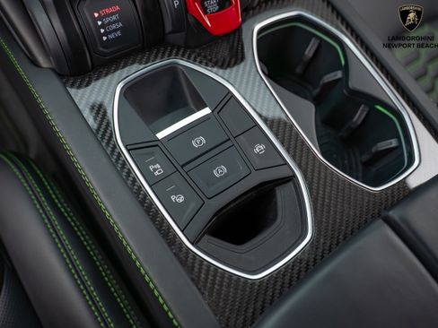 Used 2024 Lamborghini Urus S AWD/4WD image 19