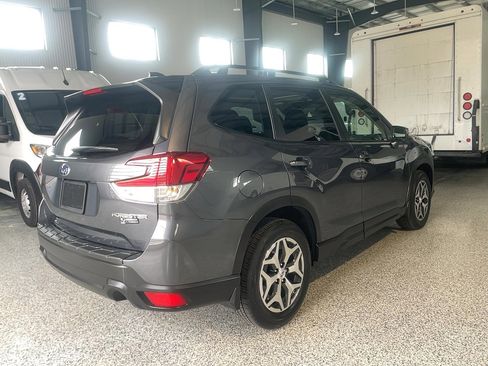 Used 2024 Subaru Forester Premium image 16
