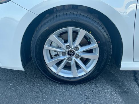 Used 2026 Toyota Camry LE FWD image 26