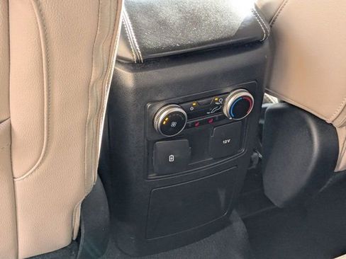 Used 2023 Ford Explorer Limited image 29