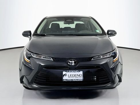 Used 2024 Toyota Corolla LE FWD image 2