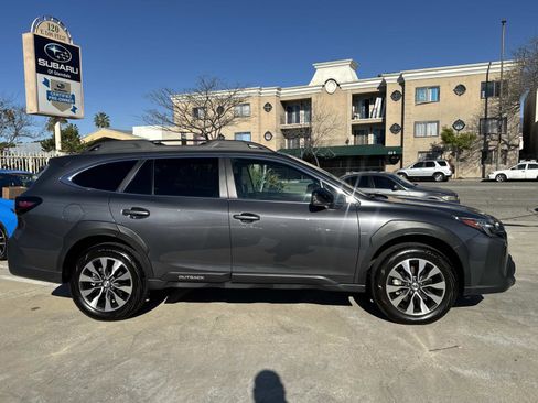 Used 2025 Subaru Outback Limited XT image 4