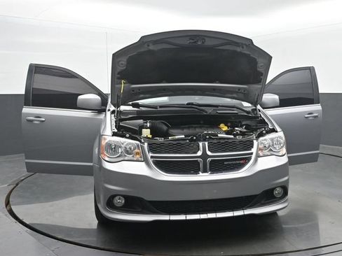 Used 2018 Dodge Grand Caravan SXT FWD image 52