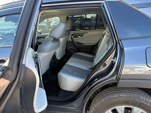 Used 2025 Toyota RAV4 XLE Premium image 13