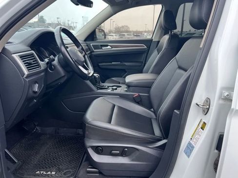 Used 2021 Volkswagen Atlas SE image 9