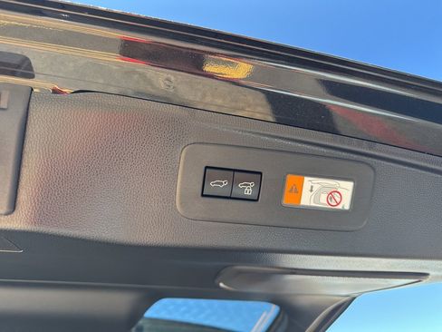 Used 2025 Lexus GX 550 image 9