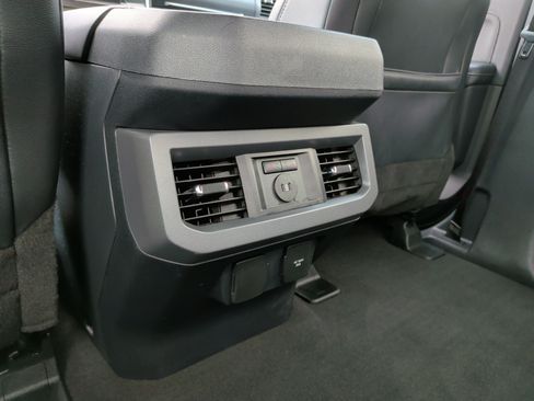 Used 2024 Ford F250 Lariat w/ Lariat Ultimate Package AWD/4WD image 38