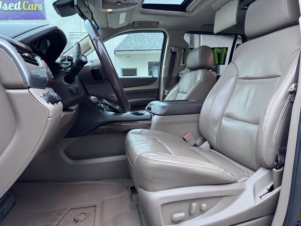 Used 2018 Chevrolet Tahoe LT w/ LT Signature Package AWD/4WD image 9