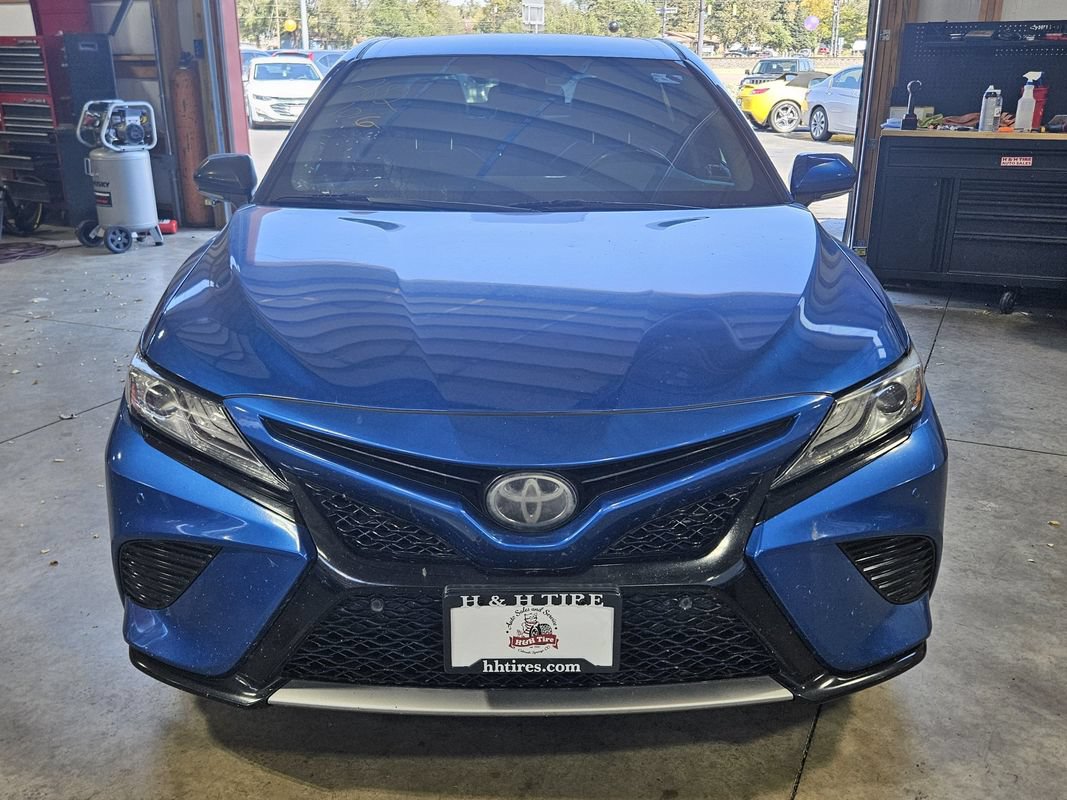 Used 2018 Toyota Camry XSE FWD image 11