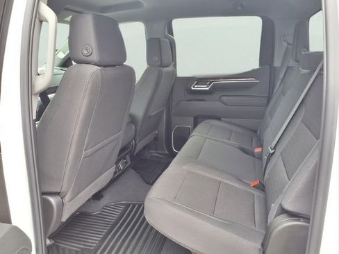 New 2026 GMC Sierra 1500 SLE w/ X31 Off-Road Package AWD/4WD image 17