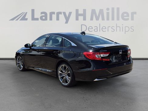Used 2022 Honda Accord Sport image 3