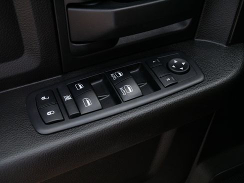 Used 2019 RAM 1500 Express w/ Express Value Package AWD/4WD image 19