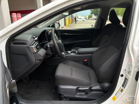 Used 2026 Toyota Camry LE FWD image 10