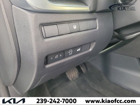 Used 2023 Nissan Rogue SV w/ SV Premium B Package FWD image 25