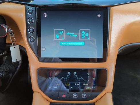 Used 2014 Maserati GranTurismo Convertible image 11