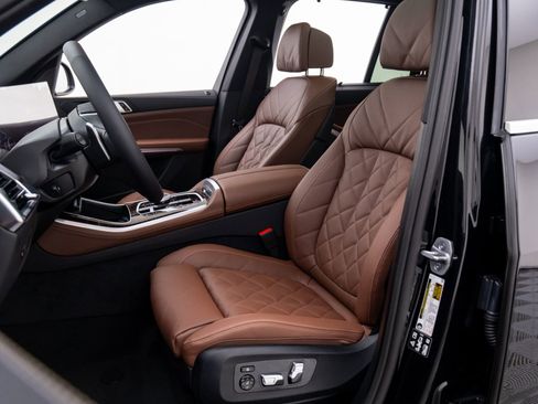 New 2026 BMW X5 xDrive40i w/ Climate Comfort Package image 16