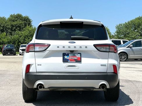Used 2020 Ford Escape SE FWD image 14