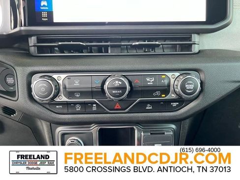 New 2024 Jeep Gladiator Sport image 23