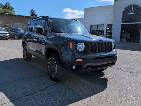 Certified 2023 Jeep Renegade Trailhawk AWD/4WD image 2